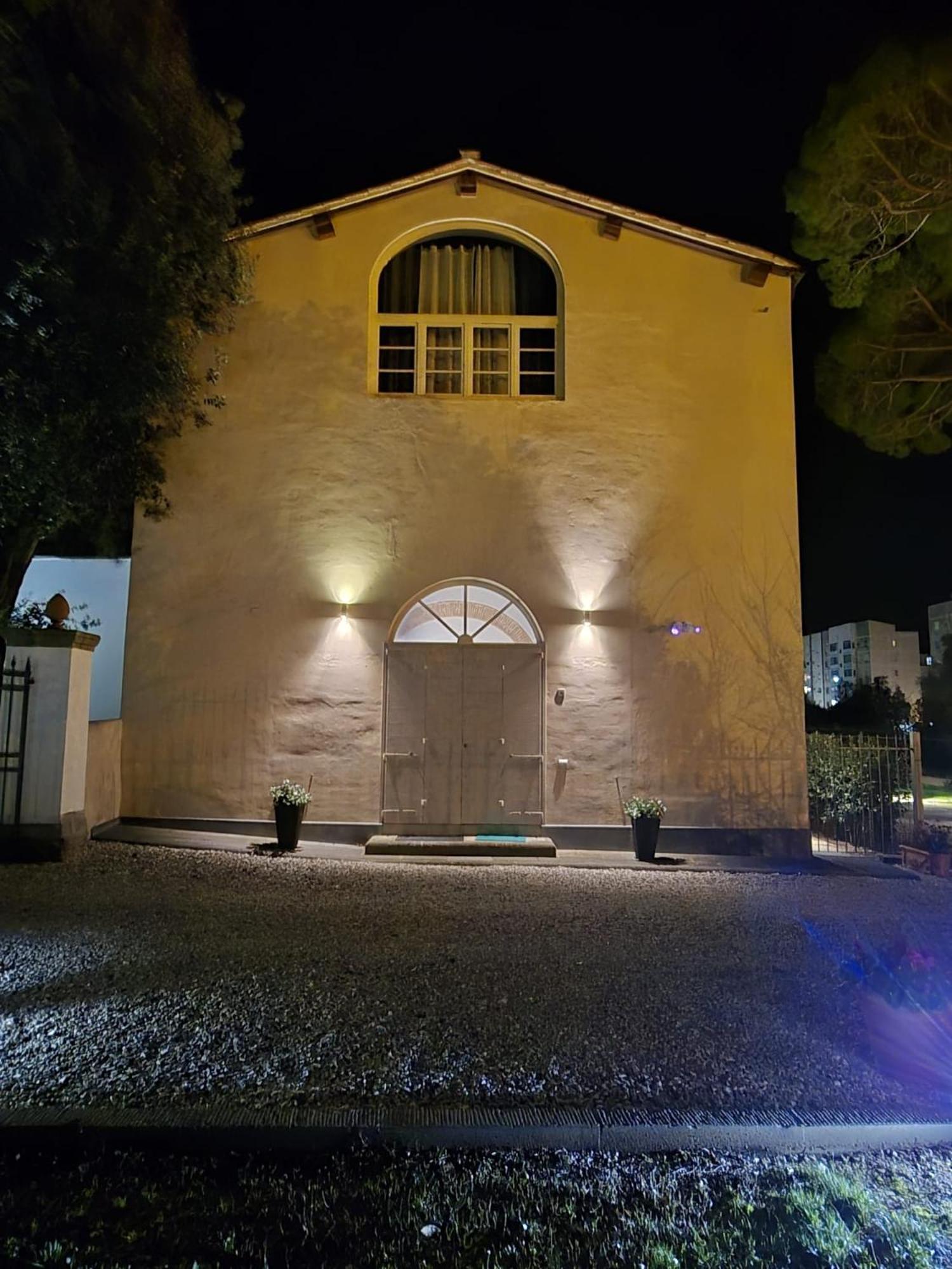 La Villa Apartments Tinaia - Excellent For Sardegna & Corsica - 6-8 Beds - Private Parking Included With Camera Livorno Eksteriør bilde
